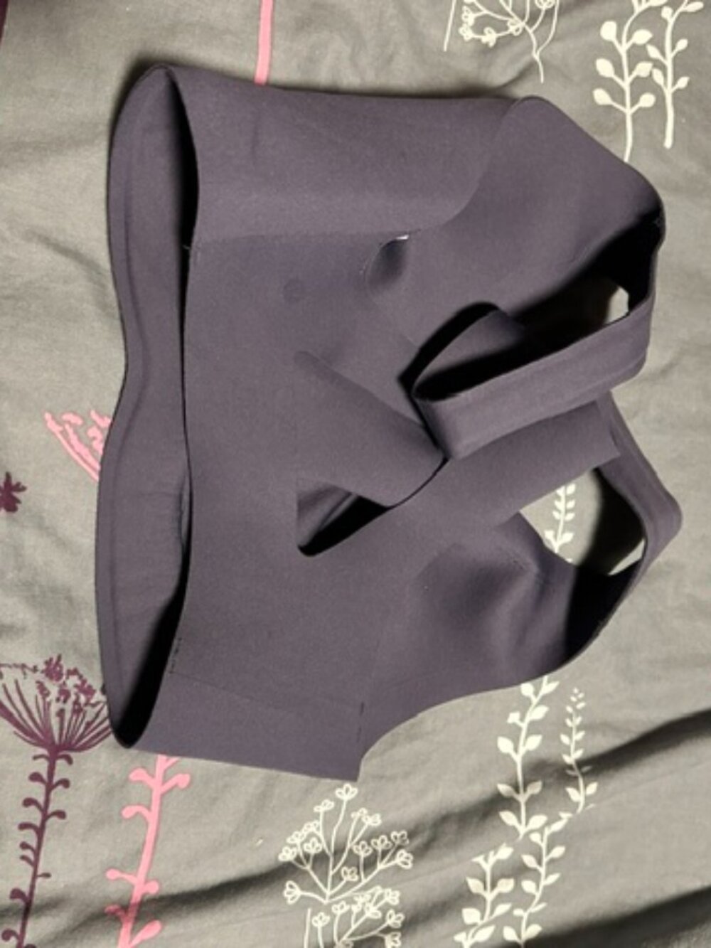 Lululemon sports bra size small - Picture 2 of 3